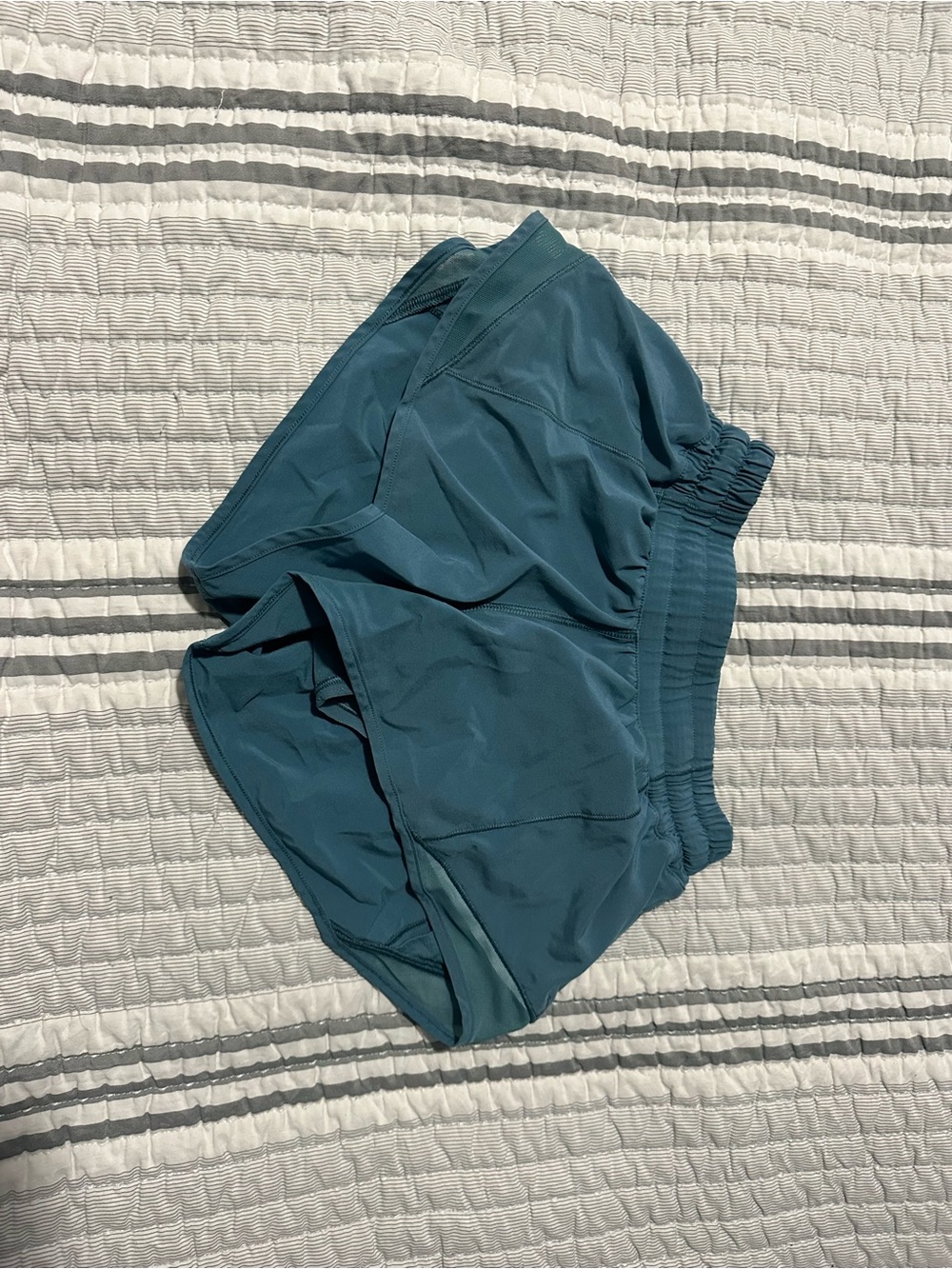 lululemon package: 1 leggings, 2 hotty hot low rise short 2.5